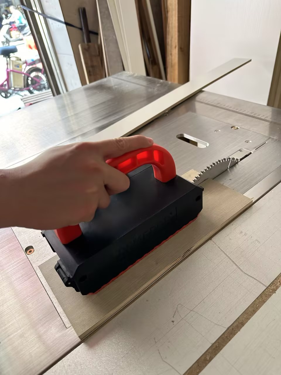 Bloque de empuje ajustable par - Router Table Insert reseña y precio